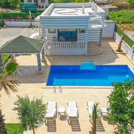 빌라 Marvelous With Private Pool In Muratpasa *